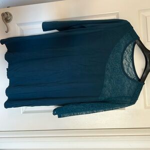 Torrid supersoft knit lace inset 3/4 sleeve shirt, blue-green, Torrid size 2.